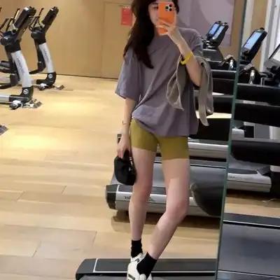邹梓